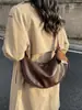 Bolsa de Ombro Transversal Estilo Coreano de Bolinho para Mulheres, Nova Bolsa de Bolinho Versátil Casual, Bolsa de Ombro Simples e Estilosa para o Dia a Dia