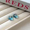Brincos de Argola com Cruz de Cristal Azul Doce e Frescos para Mulheres, Design de Nicho, Brincos de Luxo, Luxo Leve, Versátil, Brincos para o Trabalho