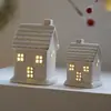 Decoración Navideña Estilo Escandinavo Casa Luminosa de Cerámica Adornos de Escritorio Adornos de Escena Festiva Regalos de Navidad