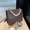 Bolsas Estilo Retro Europeu e Americano 2026 Moda Bolsa de Mão com Pérolas Bolsa Transversal Simples Estilosa Feminina Simples Transfronteiriça