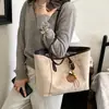 Bolso de gamuza para mujer, nuevo y moderno estilo retro de otoño 2026, bolso tote de gran capacidad, bolso de hombro
