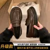 Sapatos femininos de couro estilo japonês de nicho, novo modelo da primavera de 2026, mocassins marrons estilo britânico, sapatos de sola única JK retrô