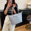 Bolsa de ombro casual de grande capacidade para todos os tipos de macarrão macio, popular deste ano, para mulheres, bolsa de viagem de nicho, bolsa de axila