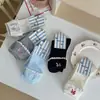 Meias Femininas Novas Outono/Inverno 2024 Estilo Coreano Nervuradas com Laço Bordado Meia 3/4 Feminina para Meninas Meias Largas Femininas