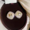 Pendientes de Plata Recubiertos de Oro Real de 18K con Aguja de Plata, Circonita, Rombos y Perlas. Pendientes Retro Europeos y Americanos. Lujo Accesible. Pendientes de Gama Alta para Mujer.