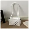 Bolsa Feminina 2026 Novo Estilo de Alta Qualidade Versátil Pequena Quadrada Estilosa Fashion Simples de Ombro Elegante para o Dia a Dia para Mulheres
