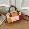 2026 Bolsa Transversal Xadrez de Luxo Leve Feminina para o Dia a Dia Nova Bolsa de Mão de Outono Bolsa de Ombro Bloqueio de Cor da Moda