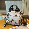 Bolsa de Moda Versátil para Mulheres 2025 Novo Modelo Bolsa Pequena Leve de Tecido Oxford Bolsa de Lona Feminina Bolsa Transversal Casual