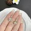 Pendientes Esféricos Geométricos Exquisitos Coreanos Incrustados de Diamantes, Elegantes, Estilo Genial, Diseño de Nicho Moderno, Lujo Accesible y Pendientes Versátiles