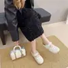 Otoño 2026 Nuevo Estilo Coreano Versátil Estilo Suave Zapatos Planos Bajos Suela Suave Transpirables Perla Zapatos de una Sola Pieza Mary Jane Zapatos para Mujer