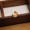 Elegantes Clips para Orejas Estilo Francés para Mujer, Nuevo Diseño Simple y Lujoso, Puños de Oreja de Alta Gama, Aretes sin Perforación, Accesorios para Orejas Únicos y de Nicho