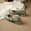 Zapatos Planos de Temperamento Más Vendidos Estilo Francés 2026 Otoño Nuevos Retro Estilo Chino Estilo Chino Boca Baja Zapatos Mary Jane de Una Correa para Mujer
