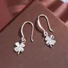 Pendientes de Plata Pura S990 de Trébol de Cuatro Hojas, Estilo de Nicho de Alta Gama, Lujo Ligero de Moda, Joyería Versátil de Plata Esterlina al por Mayor