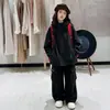 Conjunto de outfit de otoño para niñas 2026 nueva chaqueta cortavientos con capucha elegante para niños mayores para usar al aire libre en otoño
