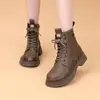 Otoño/Invierno 2026 Nuevas Botas Martin Británicas de Piel Suave Versátiles Suela Gruesa Oculta para Aumentar la Altura Puntera Redonda Cremallera Lateral Cordones Zapatos Individuales