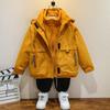 Jaqueta Infantil Forrada com Fleece 2026 Nova Outono e Inverno Casaco Casual Infantil Corta-vento Removível Três em Um