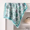 Novo Lenço Quadrado Pequeno Floral de Primavera 70cm, Lenço de Seda Sintética, Lenço de Cabeça, Lenço de Pescoço Estampado Primavera e Verão, Lenço de Pescoço Profissional