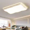 Lâmpada principal da sala de estar atmosfera moderna simples 2025 novo estilo creme lâmpada de teto para quarto iluminação Zhongshan