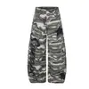 Magic Bear 2026 Europeu e Americano Leve Vibe High Street Jeans Camuflados Calças de Pernas Largas Patchwork Bordado Calças Espada Largas