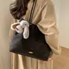 Bolsa Tote Versátil da Moda para Mulheres Outono e Inverno 2025 Novo Estilo Coreano Retrô Bolsa de Ombro para o Dia a Dia Grande Capacidade Bolsa de Mão