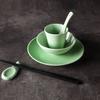 Decoración de mesa de hotel de alta gama directa de fábrica Restaurante chino Juego de cuatro piezas de tazón, plato, cuchara, juego de vajilla con esmalte verde frijol