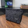 Bolsa de Mão Floral com Design de Nicho Nova Leve de Nylon Portátil Bolsa de Maquiagem Grande Capacidade Bolsa de Armazenamento de Artigos de Higiene Pessoal para Viagem