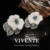 Pendientes de Marcado Vintage Camelia Chapado en Cobre Oro Real Flores Antiguas del Oeste Zirconio Pendientes Antiguos
