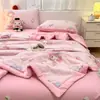 Juego de Cuatro Piezas de Colcha de Verano Estilo Dibujos Animados, Juego de Colcha Refrescante de Verano y Sábana Ajustable 100% Algodón, Juego de Tres Piezas para Dormitorio de Estudiantes, Colcha Delgada, Lavable a Máquina
