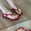 Sandálias Romanas Planas Casuais Estilo Resort Novo Design Verão 2026 Sandálias Chinelo Romanas Tecidas Retrô para Mulheres