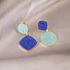 Pendientes de Clip Elegantes y Versátiles para Mujeres Sin Perforaciones, Adecuados para el Viaje Diario, con un Toque de Lujo Ligero de Alta Gama, Diseño Triangular