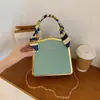 Bufanda de Seda Transfronteriza Bolso Cuadrado Pequeño Nuevo Bolso de Mujer 2023 Estilo Coreano Bolso Cruzado de Moda Bolso de Hombro Elegante Bolso Caja
