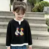 Blusa de Tricô Waffle Falsa Duas Peças com Manga Longa para Crianças Médias e Maiores, Novo Estilo Primavera/Outono, Versátil, Estilosa, Camada Base Solta, Tendência