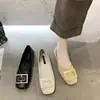 Verano y Primavera 2024 Color de Piel Cabeza Cuadrada Diarias En stock Color Sólido Zapatos de PU Viscosa de Caña Baja con Tacón Plano Zapatos de Capa Única