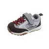 Zapatos Deportivos de Caminar de Moda para Niños 2026 Otoño/Invierno Zapatos de Correr Transpirables para Niños Superficie de Malla Versátil para Estudiantes Zapatos de Entrenamiento Alemanes