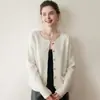 Cardigan de Caxemira com Gola Redonda Estilo Tweed para Mulheres 25 Outono e Inverno Novo Jaqueta Tricotada em Malha Air Layer Top Curto Petite