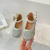 Sapatilhas Lantejoulas Infantil Sapatos de Princesa 2026 Primavera/Verão Novos Strass Meninas Sapatos de Cristal Performance Sapatos de Dança Macios Sola Macia