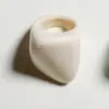 Joyería de Estilo Europeo y Americano, Anillo Cuadrado y Redondo de Acrílico con Diseño de Nicho, Moda de Gama Alta, Anillo Elegante y Versátil para el Dedo Índice