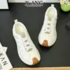 Versão em Couro com Solas Ultra Macias Que Não Cansam Seus Pés, Sapatos Femininos Que Fazem Seus Pés Parecerem Menores, Slip-On Estilo Ballet de Corte Baixo para Verão, Tênis de Treino Alemão