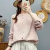 Camisa de gaze de algodão de camada dupla com gola alta e mangas compridas para mulheres, design artístico vintage com linhas plissadas, macia e agradável à pele, top de corte solto
