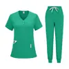 Trajes Quirúrgicos Transpirables de Poliéster Personalizados Tipo Split con Logo Bordado para Doctores de Quirófano y Personal Médico, Diseño Gratuito en Lotes Pequeños