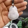 Ventas directas de fábrica Colgante de Buda Guanyin de imitación jade con collar de cuentas puesto de feria comercial mercado nocturno fuente de mercancías Jianghu