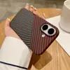Patrón de Fibra de Carbono Adecuado para Funda de Teléfono Móvil Apple 16Pro, Funda Dura Magnética, Funda Protectora Ultradelgada Resistente al Desgaste para Iphone15Pro