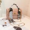 Bolsa da moda 2023 bolsas direto da fábrica atacado impressão pequena bolsa quadrada lenço de seda bolsa de corrente bolsa crossbody