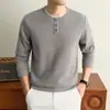 Sudadera Falsa de Dos Piezas Estilo Old Money Camiseta para Hombre Otoño 2026 Nuevo Cuello Redondo Casual Manga Larga Ropa Interior Prendas de Punto para Hombre