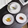 Tigela e Prato de Cerâmica Branca Pura Simples Embossados Utensílios de Mesa Tigela de Jantar Doméstica Tigela para Macarrão Tigela para Sopa Prato para Frango Frito Prato para Bife Prato de Café da Manhã