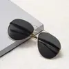 Gafas de sol personalizadas 2025, nuevo diseño retro con forma de sapo, montura grande de metal, estilo de alta gama, moda urbana de moda para mujer