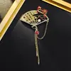 Broche de Abanico de Borla Flor de Ciruelo Estilo Chino de Alta Gama para Mujer Exquisito Broche de Flor Perla Retro Accesorios Cheongsam Pin
