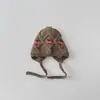 Gorro de Bebé Estilo Coreano Yipan Otoño e Invierno Nueva Moda Gorro de Punto con Orejeras de Cereza Gorro Cálido de Lana para Bebé Niña