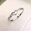 WISH transfronterizo venta caliente anillo hueco de amor anillo femenino joyería de diamante con forma de corazón moda ahorro fábrica al por mayor