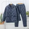 Pijama de coral fleece de origen para hombre, invierno, acolchado de algodón, ropa para el hogar para mediana edad y ancianos, traje cálido de tres capas gruesas acolchadas, talla grande